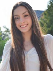 Profile image: Kayla Portillo
