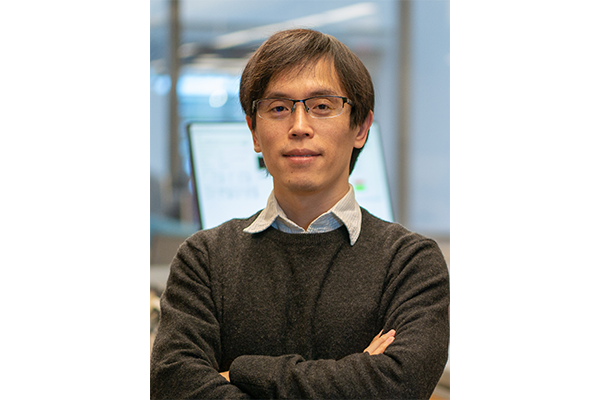 Xufeng Zhang